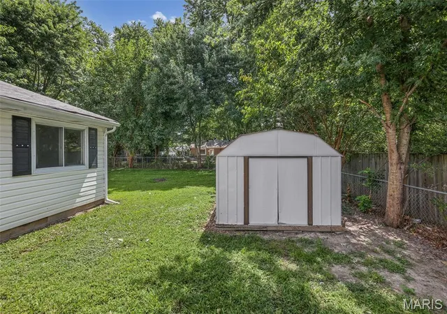 Photo 4 of Single family home for sale at 1413 Wabash Ave, Belleville, IL 62220 | MLS# MIS26068023 | Listing updated on 2026-10-22