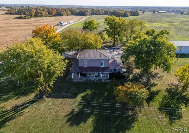 Photo 1 of Single family home for sale at 18714 Monroe Rd 869, Paris, MO 65275 | MLS# MIS26068031 | Listing updated on 2026-10-27