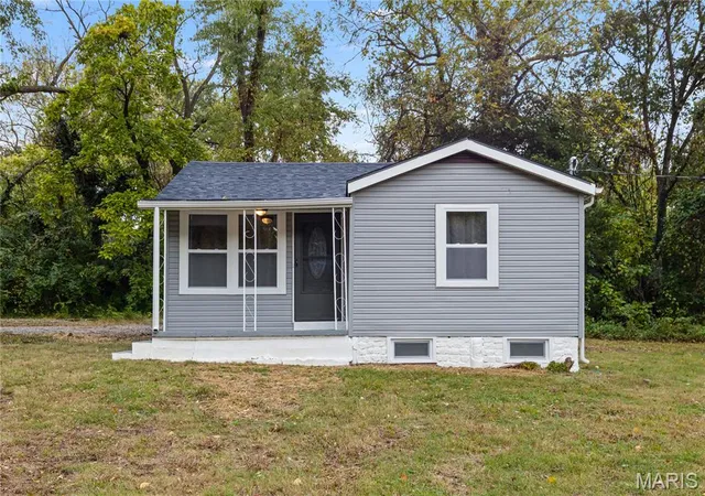 Photo 1 of Single family home for sale at 9810 Jacobi Ave, Saint Louis, MO 63136 | MLS# MIS26068041 | Listing updated on 2026-10-27