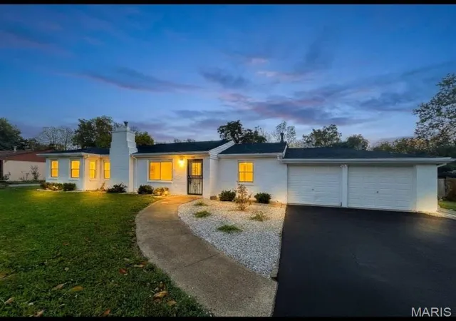 Photo 1 of Sale Pending at 8124 Packard Ave, Saint Louis, MO 63134 | MLS# MIS26068048 | Listing updated on 2026-10-26