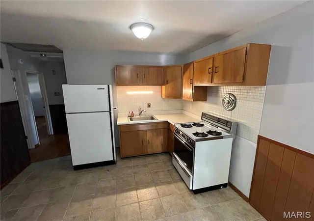 Photo 3 of Single family home for sale at 10802 Antrill Dr, Saint Louis, MO 63123 | MLS# MIS26068054 | Listing updated on 2026-10-28