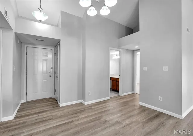 Photo 2 of Condo for sale at 2470 Lampong Dr #300A, Saint Louis, MO 63125 | MLS# MIS26068060 | Listing updated on 2026-10-23