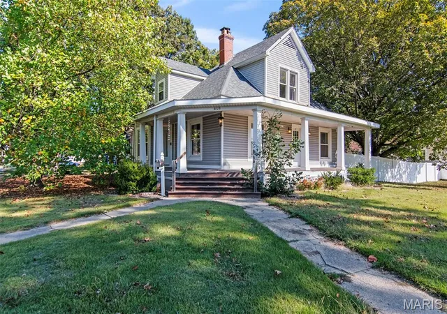 Photo 1 of Single family home for sale at 603 E Hauser St, Litchfield, IL 62056 | MLS# MIS26068075 | Listing updated on 2026-10-28