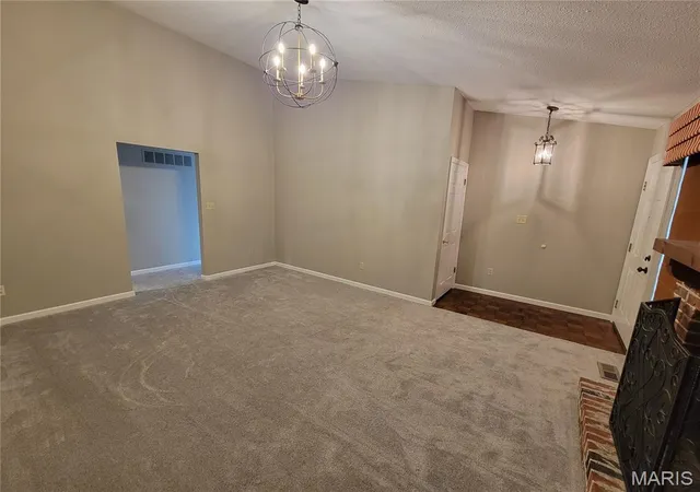Photo 2 of Sale Pending at 492 Tumulty Dr, Ballwin, MO 63021 | MLS# MIS26068077 | Listing updated on 2026-10-26