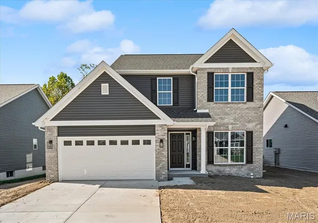 Photo 1 of Single family home for sale at 3911 Narrow Leaf Ln, Belleville, IL 62226 | MLS# MIS26068082 | Listing updated on 2026-10-29