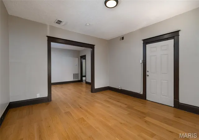 Photo 2 of Multi family home for sale at 6731 Crest Ave, Saint Louis, MO 63130 | MLS# MIS26068085 | Listing updated on 2026-10-28