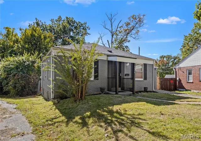 Photo 2 of Single family home for sale at 7358 Trenton Ave, Saint Louis, MO 63130 | MLS# MIS26068087 | Listing updated on 2026-10-26