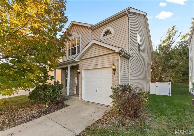 Photo 1 of Single family home for sale at 1913 Richmond Springs Ln, Belleville, IL 62220 | MLS# MIS26068099 | Listing updated on 2026-10-24