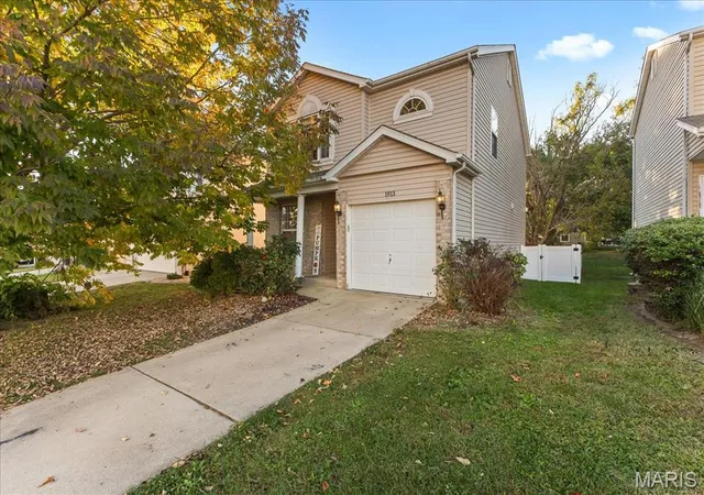 Photo 2 of Single family home for sale at 1913 Richmond Springs Ln, Belleville, IL 62220 | MLS# MIS26068099 | Listing updated on 2026-10-24