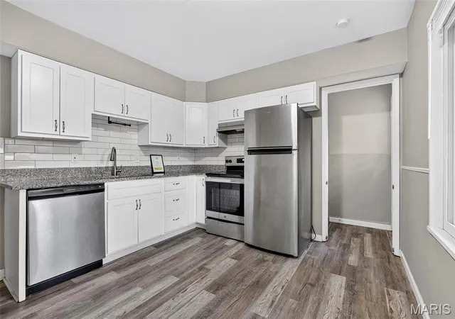 Photo 3 of Single family home for sale at 6717 Lightwood Dr, Hazelwood, MO 63042 | MLS# MIS26068100 | Listing updated on 2026-10-29