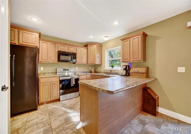 Photo 4 of Single family home for sale at 132 Sycamore Dr, Saint Robert, MO 65584 | MLS# MIS26068104 | Listing updated on 2026-10-29