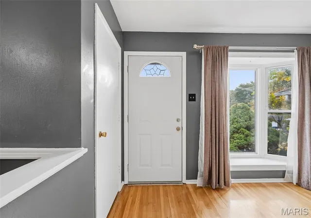 Photo 4 of Single family home for sale at 9937 Brook Ave, Saint Louis, MO 63125 | MLS# MIS26068112 | Listing updated on 2026-10-29