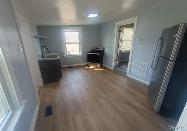 Photo 4 of Single family home for sale at 8539 Robin Ave, Saint Louis, MO 63147 | MLS# MIS26068138 | Listing updated on 2026-10-23