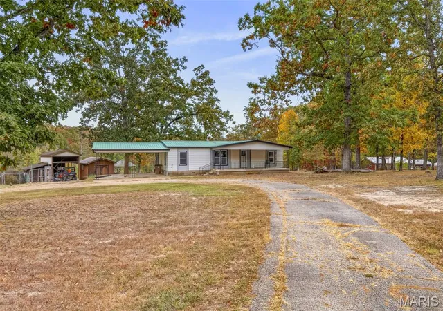 Photo 4 of Single family home for sale at 1131 Wayne Route V, Piedmont, MO 63957 | MLS# MIS26068148 | Listing updated on 2026-10-29