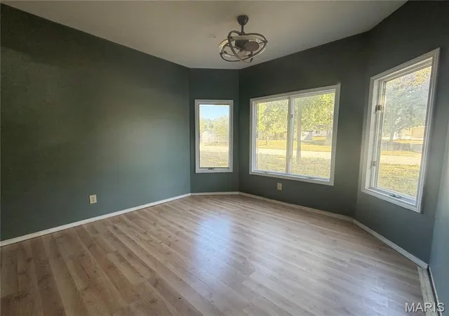 Photo 4 of Single family home for sale at 1202 Winchester Dr, Rolla, MO 65401 | MLS# MIS26068156 | Listing updated on 2026-10-26