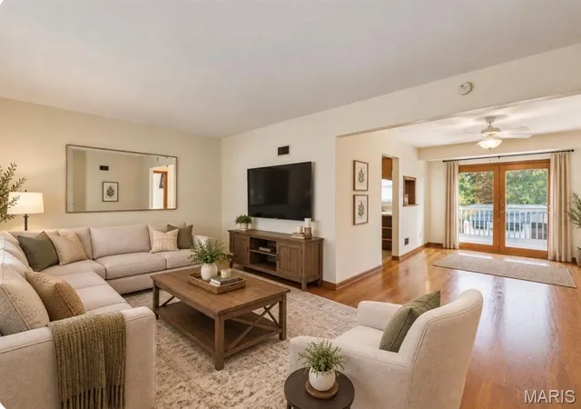 Photo 1 of Single family home for sale at 317 Earlsfield Ln, Saint Louis, MO 63125 | MLS# MIS26068164 | Listing updated on 2026-10-28