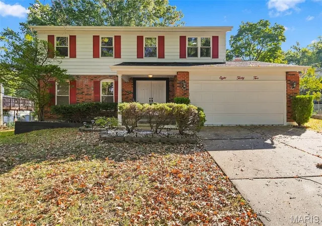 Photo 1 of Single family home for sale at 832 Courtland Pl, Manchester, MO 63021 | MLS# MIS26068172 | Listing updated on 2026-10-23