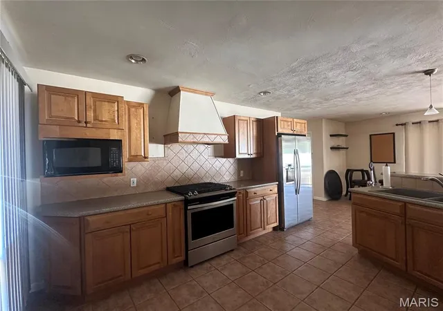 Photo 2 of Single family home for sale at 10625 Twilight Dr, Saint Louis, MO 63128 | MLS# MIS26068173 | Listing updated on 2026-10-26