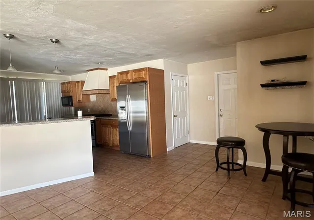 Photo 4 of Single family home for sale at 10625 Twilight Dr, Saint Louis, MO 63128 | MLS# MIS26068173 | Listing updated on 2026-10-26