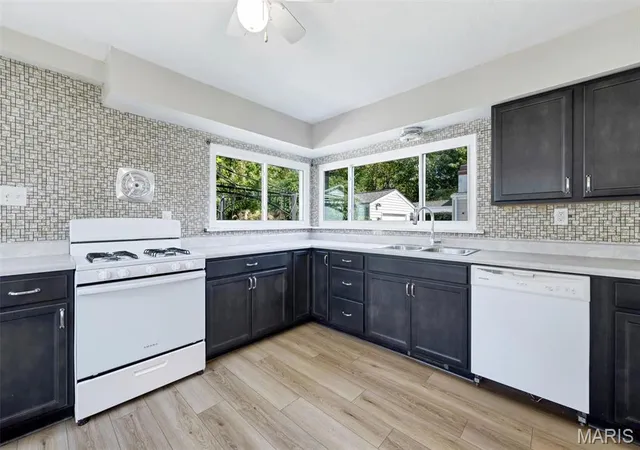Photo 2 of Sale Pending at 9123 Arline Ave, Saint Louis, MO 63114 | MLS# MIS26068174 | Listing updated on 2026-10-28