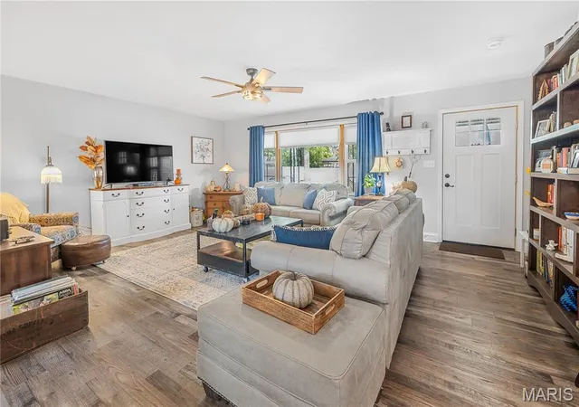 Photo 2 of Single family home for sale at 500 W Summer St, Hillsboro, IL 62049 | MLS# MIS26068187 | Listing updated on 2026-10-29