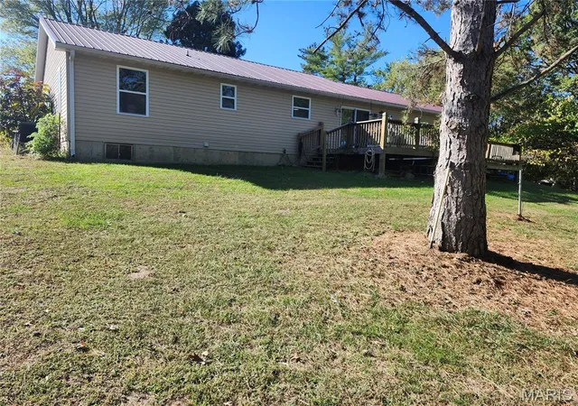 Photo 2 of Single family home for sale at 15710 Hwy Uu, Louisiana, MO 63353 | MLS# MIS26068196 | Listing updated on 2026-10-26