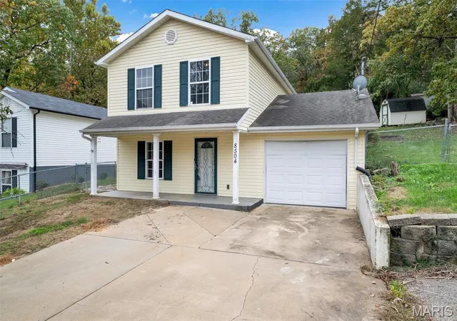 Photo 2 of Single family home for sale at 8504 Lake Dr, Cedar Hill, MO 63016 | MLS# MIS26068197 | Listing updated on 2026-10-29
