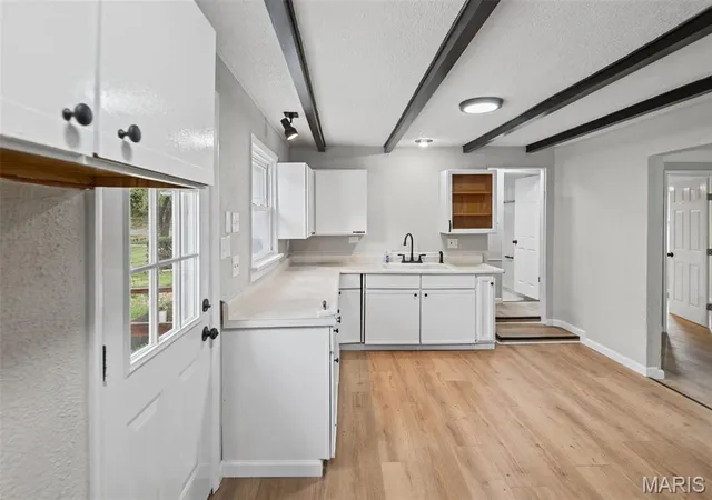 Photo 3 of Single family home for sale at 135 W Juda Ave, Collinsville, IL 62234 | MLS# MIS26068199 | Listing updated on 2026-10-28
