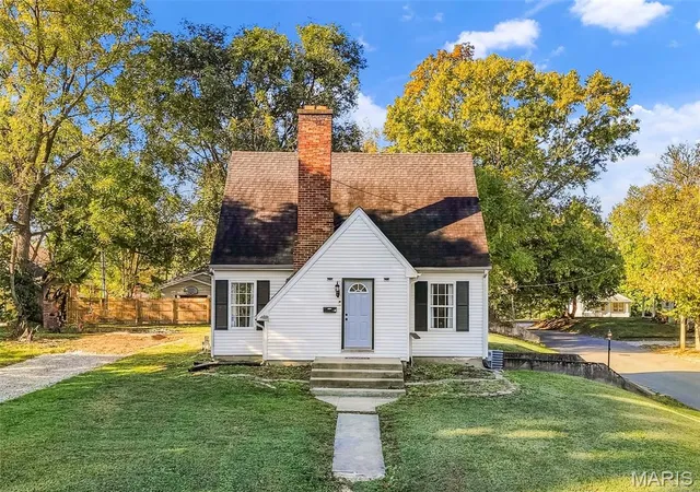 Photo 3 of Single family home for sale at 615 N 5th Street, Elsberry, MO 63343 | MLS# MIS26068200 | Listing updated on 2026-10-27