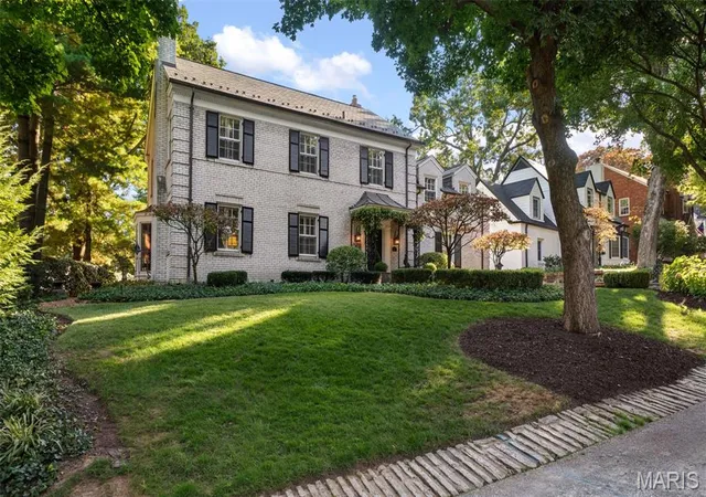 Photo 3 of Single family home for sale at 8150 Stanford Ave, Saint Louis, MO 63130 | MLS# MIS26068202 | Listing updated on 2026-10-29