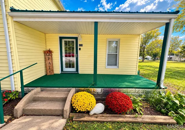 Photo 3 of Single family home for sale at 608 Academy St, La Belle, MO 63447 | MLS# MIS26068203 | Listing updated on 2026-10-26