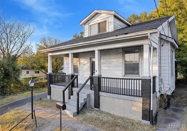 Photo 2 of Single family home for sale at 151 W Holden Ave, Saint Louis, MO 63125 | MLS# MIS26068209 | Listing updated on 2026-10-28