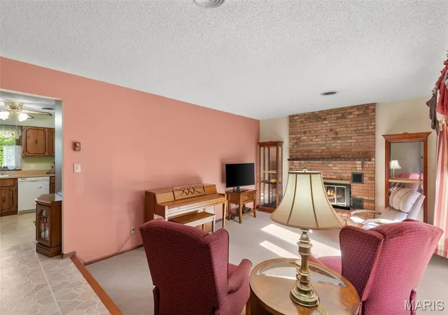 Photo 2 of Single family home for sale at 1115 E 1st Street, Washington, MO 63090 | MLS# MIS26068211 | Listing updated on 2026-10-29