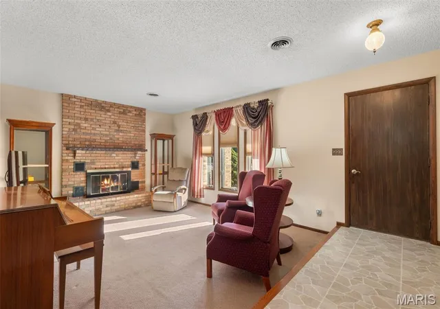 Photo 4 of Single family home for sale at 1115 E 1st Street, Washington, MO 63090 | MLS# MIS26068211 | Listing updated on 2026-10-29