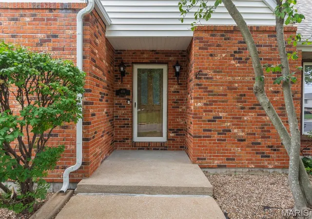 Photo 4 of Single family home for sale at 406 Fairfax St, Columbia, IL 62236 | MLS# MIS26068214 | Listing updated on 2026-10-28