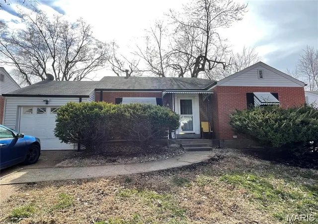 Single family home for sale at 8960 Whitstone Ct, Saint Louis, MO 63136 | MLS# MIS26068221