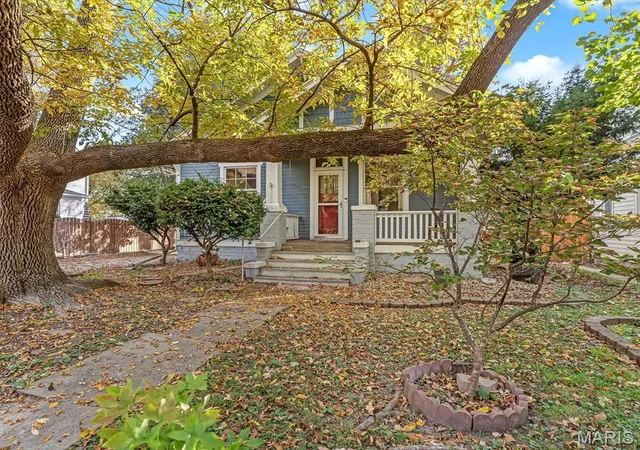 Photo 1 of Single family home for sale at 808 Troy Rd, Edwardsville, IL 62025 | MLS# MIS26068228 | Listing updated on 2026-10-28