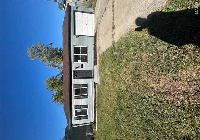 Photo 1 of Sale Pending at 735 Saint Martin Dr, East Saint Louis, IL 62206 | MLS# MIS26068246 | Listing updated on 2026-10-24