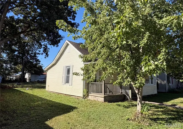 Photo 2 of Single family home for sale at 216 Cook Ave, Chaffee, MO 63740 | MLS# MIS26068260 | Listing updated on 2026-10-24