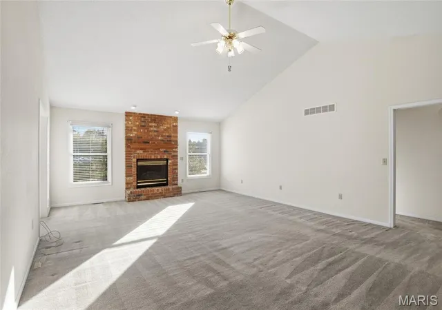 Photo 2 of Single family home for sale at 12 Oak Ridge Dr, Columbia, IL 62236 | MLS# MIS26068267 | Listing updated on 2026-10-30