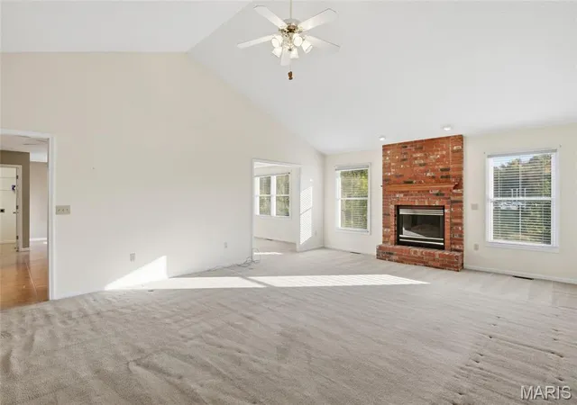 Photo 3 of Single family home for sale at 12 Oak Ridge Dr, Columbia, IL 62236 | MLS# MIS26068267 | Listing updated on 2026-10-30