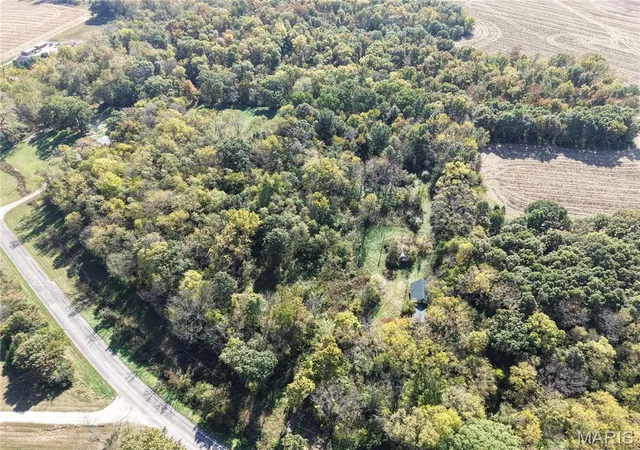 Photo 1 of Single family home for sale at 1530 N 400th Avenue, Payson, IL 62360 | MLS# MIS26068284 | Listing updated on 2026-10-27
