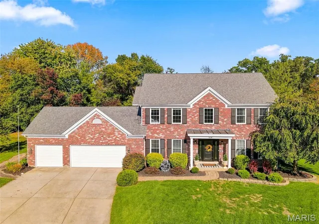 Photo 1 of Single family home for sale at 610 Royal Pine Ct, Lake Saint Louis, MO 63367 | MLS# MIS26068286 | Listing updated on 2026-10-28