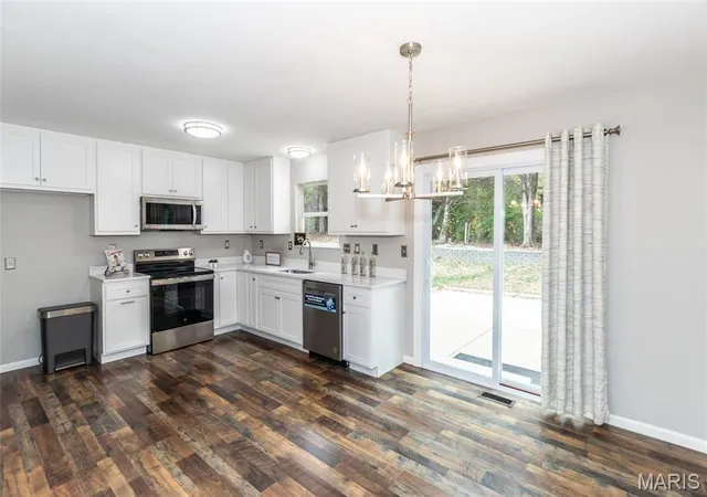Photo 4 of Single family home for sale at 2090 Camino Real Dr, Herculaneum, MO 63048 | MLS# MIS26068290 | Listing updated on 2026-10-29