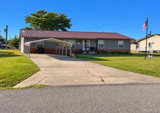 Photo 1 of Single family home for sale at 907 Flannigan St, Campbell, MO 63933 | MLS# MIS26068294 | Listing updated on 2026-10-23