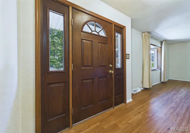Photo 4 of Single family home for sale at 4916 Pierce Ln, Godfrey, IL 62035 | MLS# MIS26068302 | Listing updated on 2026-10-27