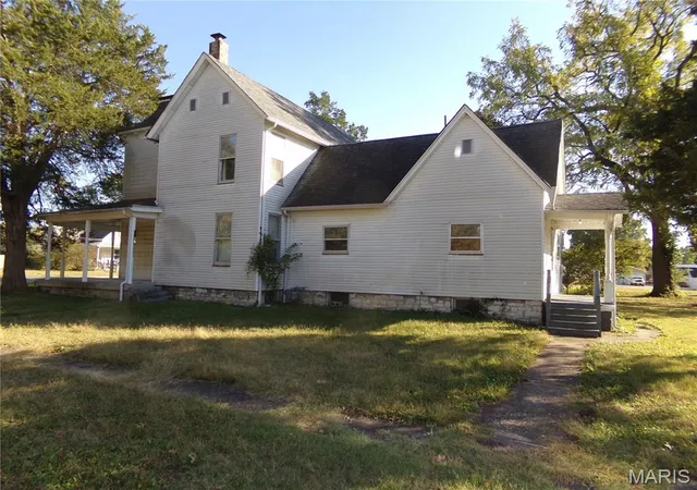 Photo 2 of Sale Pending at 502 S Hamilton St, Marissa, IL 62257 | MLS# MIS26068323 | Listing updated on 2026-10-29