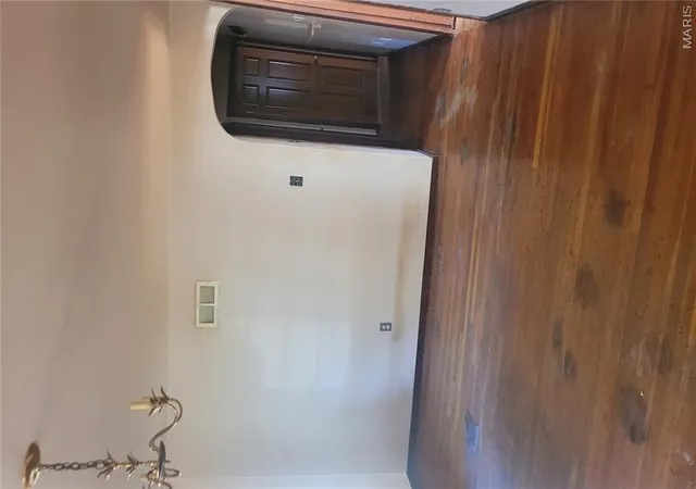 Photo 4 of Single family home for sale at 1124 N Franklin St, Litchfield, IL 62056 | MLS# MIS26068338 | Listing updated on 2026-10-29