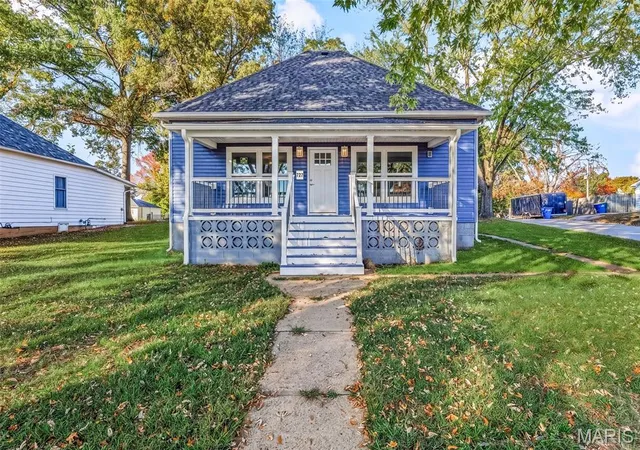 Photo 2 of Single family home for sale at 727 Moore St, Festus, MO 63028 | MLS# MIS26068341 | Listing updated on 2026-10-30