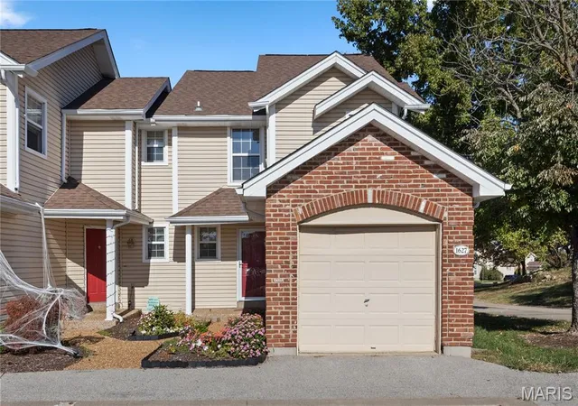 Photo 1 of Townhouse for sale at 1627 Mount Vernon Dr #5, Saint Charles, MO 63303 | MLS# MIS26068345 | Listing updated on 2026-10-26